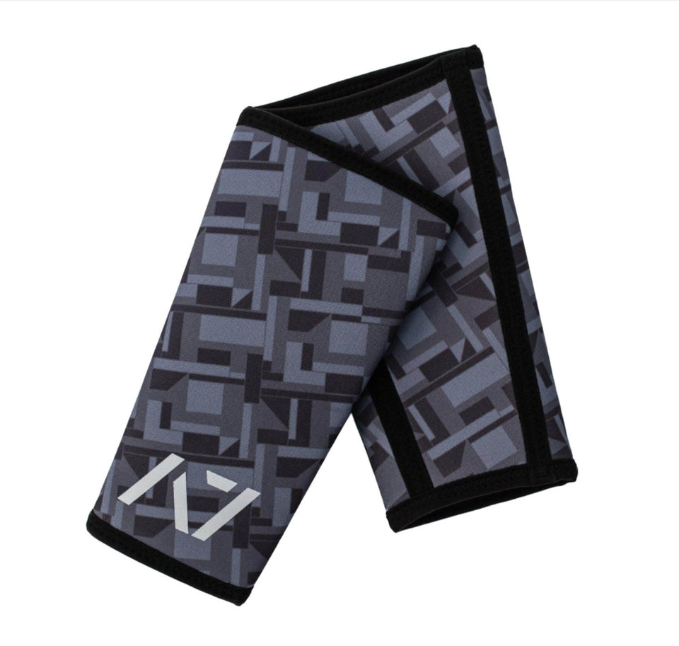 Cone Knee Sleeves - Puzzle Camo Dark - Stiff (IPF Approved)